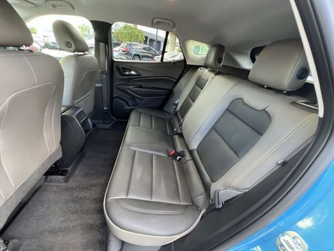 Used 2025 Chevrolet Trax ACTIV w/ Driver Confidence Package image 24