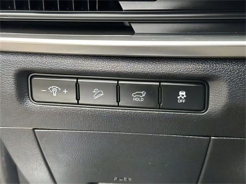 Used 2023 Kia Telluride EX w/ EX Captain's Chair Package image 18