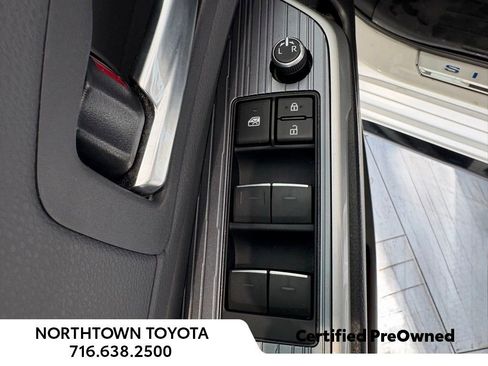 Used 2023 Toyota Sienna XSE w/ XSE Plus Package image 35