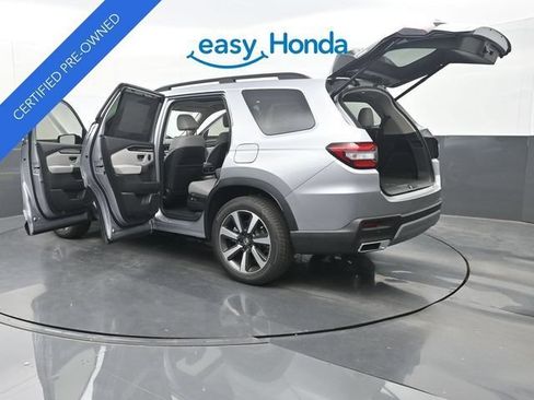 Used 2025 Honda Pilot Touring image 36