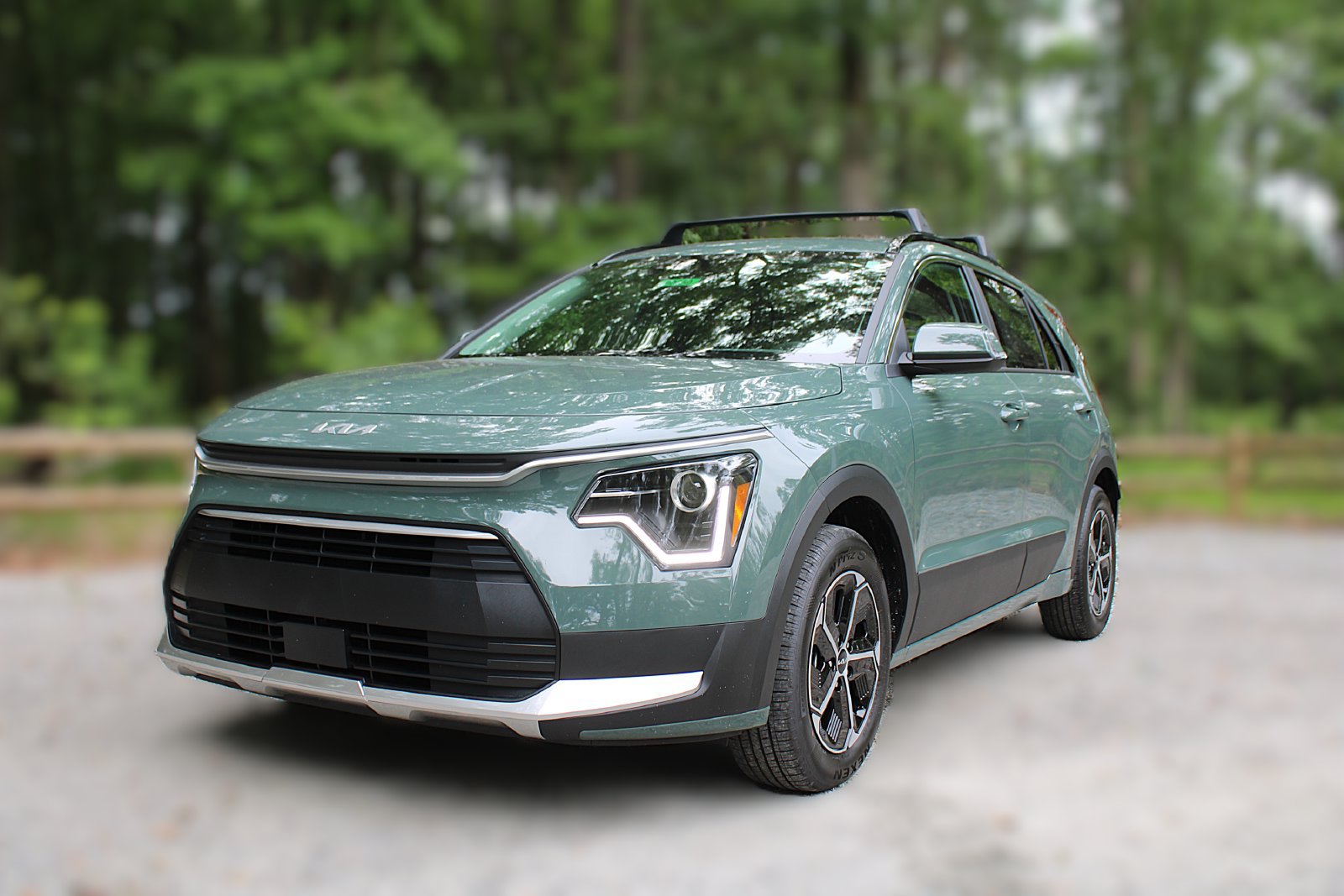 New 2026 Kia Niro EX FWD image 3