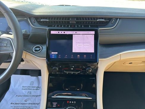 Used 2025 Jeep Grand Cherokee L Limited w/ Trailer Tow Package image 19