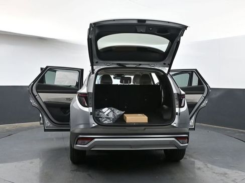 Used 2025 Hyundai Tucson SEL AWD/4WD image 39