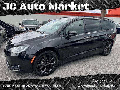 Used 2019 Chrysler Pacifica Touring-L Plus w/ Advanced Safetytec Group