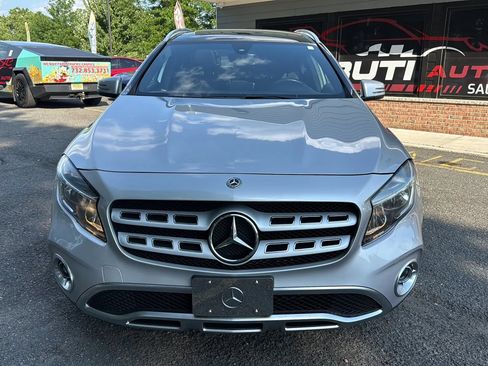 Used 2018 Mercedes-Benz GLA 250 4MATIC image 2