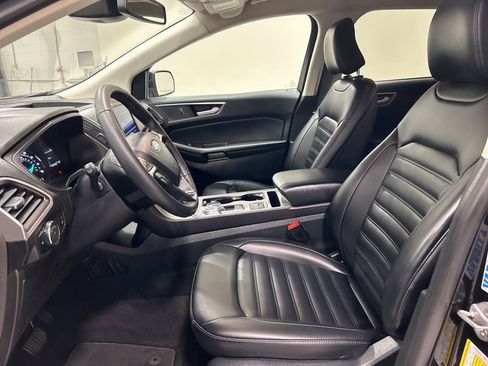 Certified 2024 Ford Edge SEL w/ Convenience Package AWD/4WD image 11