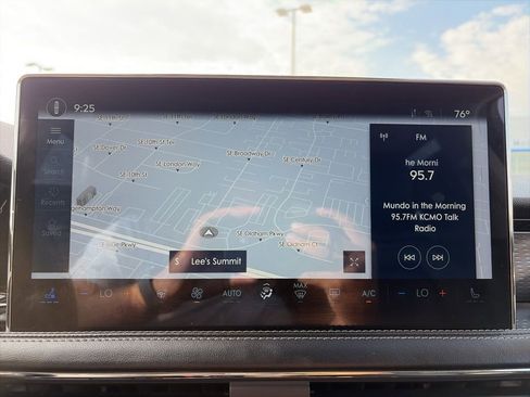 Used 2024 Lincoln Corsair Reserve w/ Equipment Group 201A AWD/4WD image 6