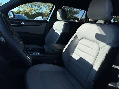 Used 2024 Volkswagen Atlas Cross Sport SEL image 27