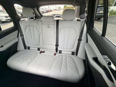 Used 2024 BMW X5 xDrive40i AWD/4WD image 21