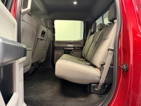 Used 2018 Ford F150 XLT w/ Equipment Group 302A Luxury AWD/4WD image 33