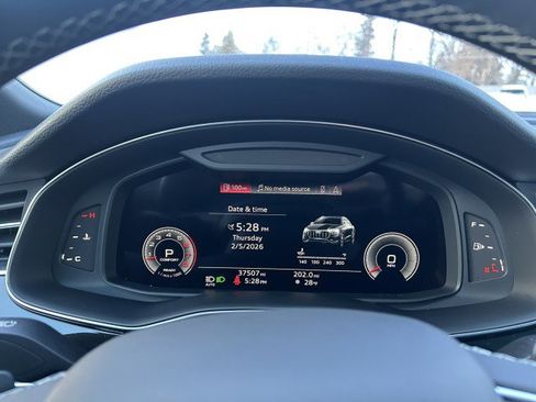 Used 2023 Audi Q8 Premium Plus w/ Premium Plus Package image 11