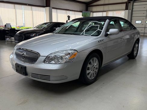 Used 2009 Buick Lucerne CXL w/ Driver Confidence Package FWD image 5