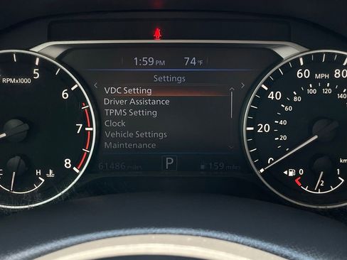 Used 2024 Nissan Altima 2.5 SR FWD image 16