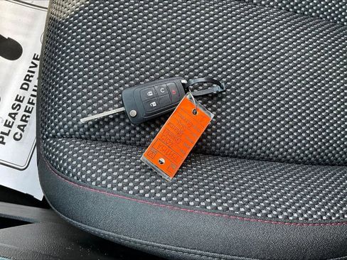 Used 2015 Chevrolet Equinox LT w/ Driver Convenience Package image 33