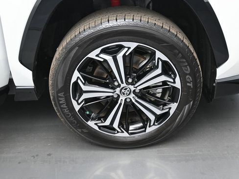 Used 2025 Toyota RAV4 XSE image 40