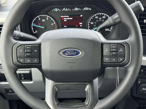 New 2025 Ford F550 4x4 Crew Cab Super Duty image 18