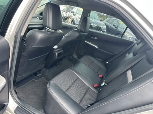 Used 2014 Toyota Camry SE image 13