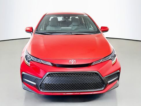 Used 2021 Toyota Corolla SE image 2