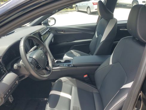 Certified 2026 Toyota Camry SE FWD image 15