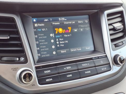 Used 2018 Hyundai Tucson Value w/ Cargo Package image 4