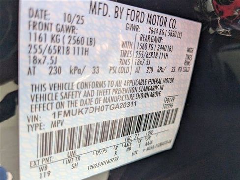 New 2026 Ford Explorer Active w/ Active Comfort Package image 17