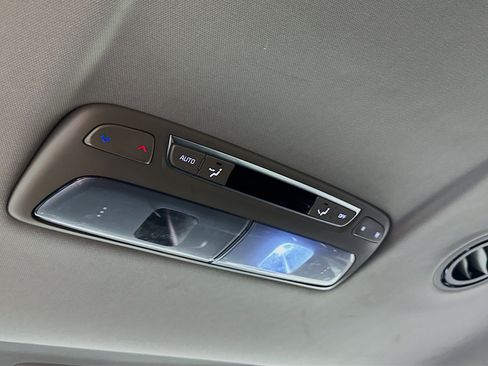 Used 2025 Kia Telluride S FWD image 28