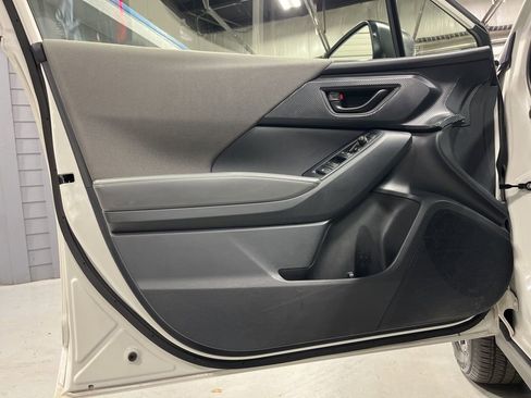 Used 2024 Subaru Crosstrek 2.0i Premium image 10