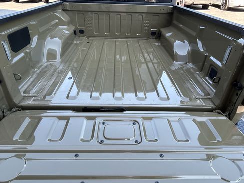 New 2025 Jeep Gladiator Willys image 7