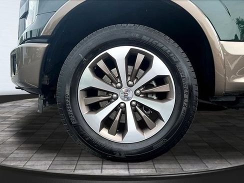 Used 2015 Ford F150 King Ranch w/ Equipment Group 601A Luxury AWD/4WD image 34