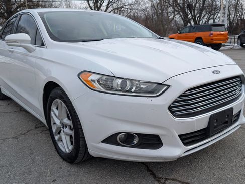 Used 2014 Ford Fusion SE w/ Equipment Group 202A FWD image 7
