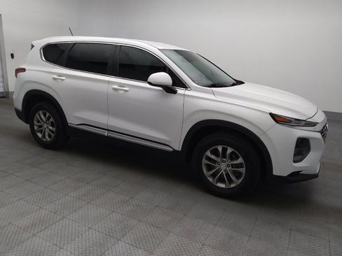 Used 2019 Hyundai Santa Fe SE image 11