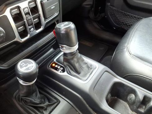 Used 2021 Jeep Wrangler Unlimited Sahara AWD/4WD image 23