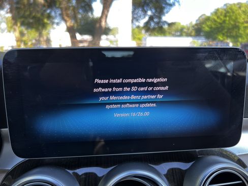 Used 2019 Mercedes-Benz C 300 Cabriolet image 25