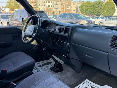 Used 1995 Toyota Tacoma RWD image 6