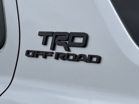 Certified 2025 Toyota 4Runner TRD Off-Road AWD/4WD image 36