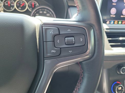 Used 2021 Chevrolet Suburban RST RWD image 23