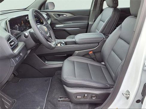 New 2026 Chevrolet Traverse LT w/ Driver Confidence Package image 21