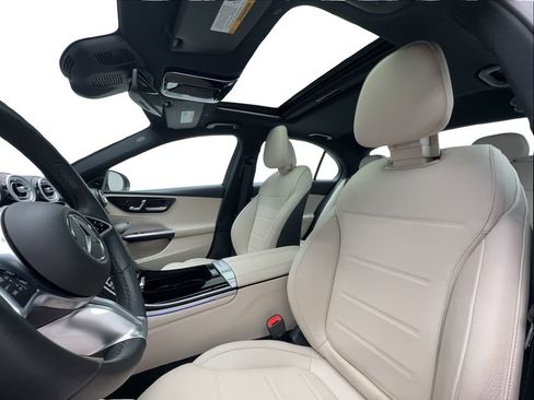 Used 2025 Mercedes-Benz C 300 Sedan image 19