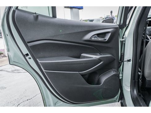 Used 2025 Chevrolet Trax ACTIV w/ Driver Confidence Package FWD image 20