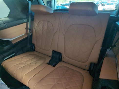 New 2026 BMW X7 xDrive40i w/ Executive Package image 30