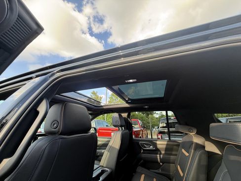Used 2024 GMC Yukon AT4 w/ AT4 Premium Plus Package AWD/4WD image 36