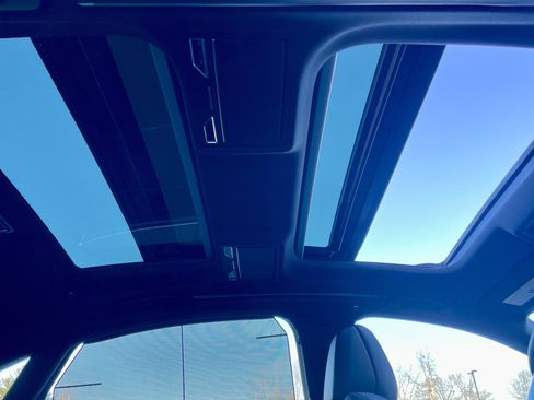 Used 2025 Audi S8 image 17