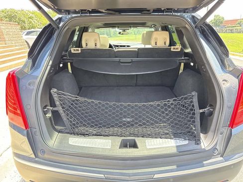 Used 2019 Cadillac XT5 Premium Luxury w/ Driver Assist Package FWD image 25