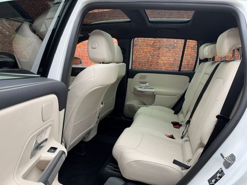 New 2026 Mercedes-Benz GLB 250 4MATIC image 23