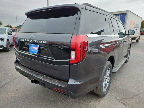 New 2026 Ford Expedition Active RWD image 11