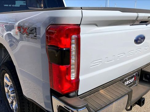 New 2026 Ford F250 Lariat w/ Chrome Package AWD/4WD image 14