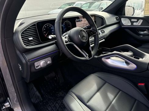 Used 2025 Mercedes-Benz GLE 450e 4MATIC image 10