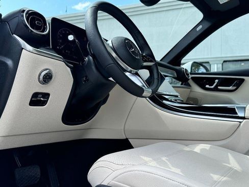 Used 2023 Mercedes-Benz GLC 300 4MATIC image 19