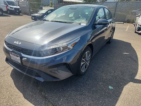 Certified 2023 Kia Forte LXS w/ LXS Technology Package image 4