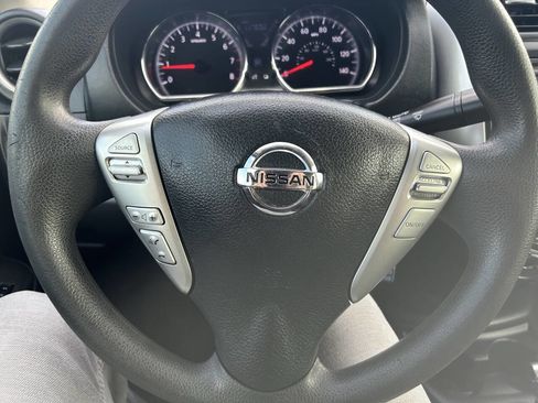 Used 2016 Nissan Versa SV w/ SV Tech Package image 16